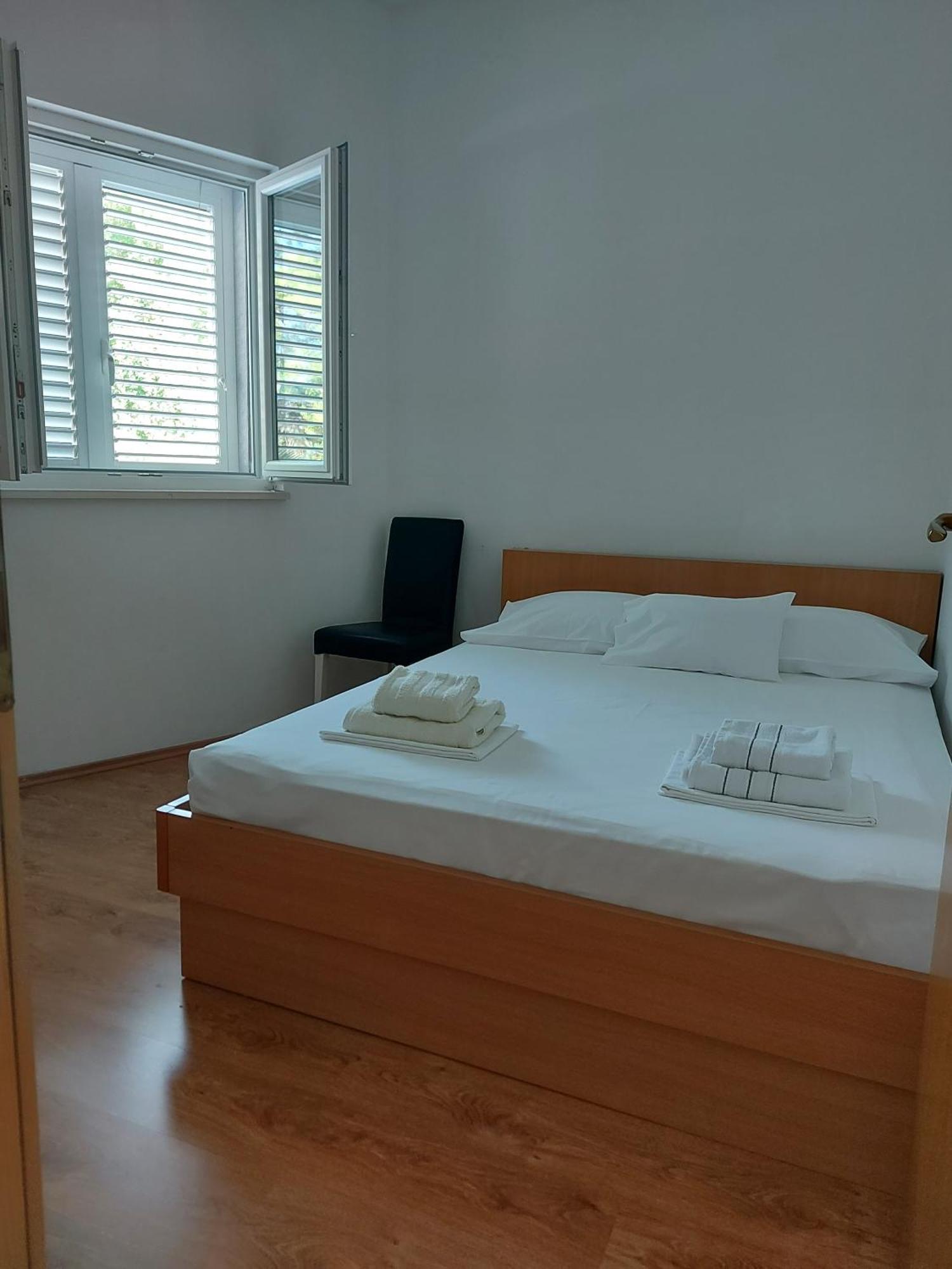 Apartmani Neva Makarska Exteriör bild