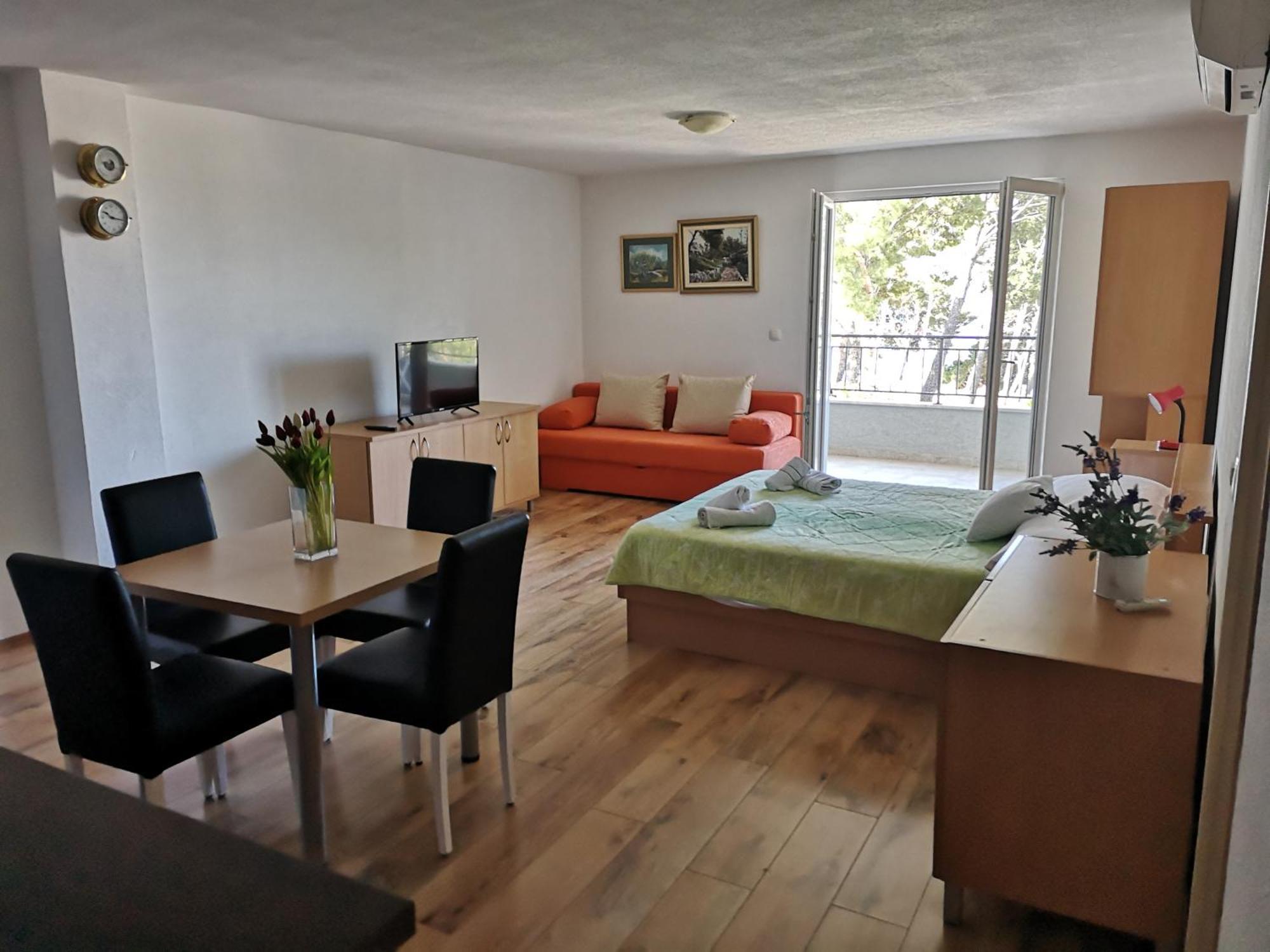 Apartmani Neva Makarska Exteriör bild
