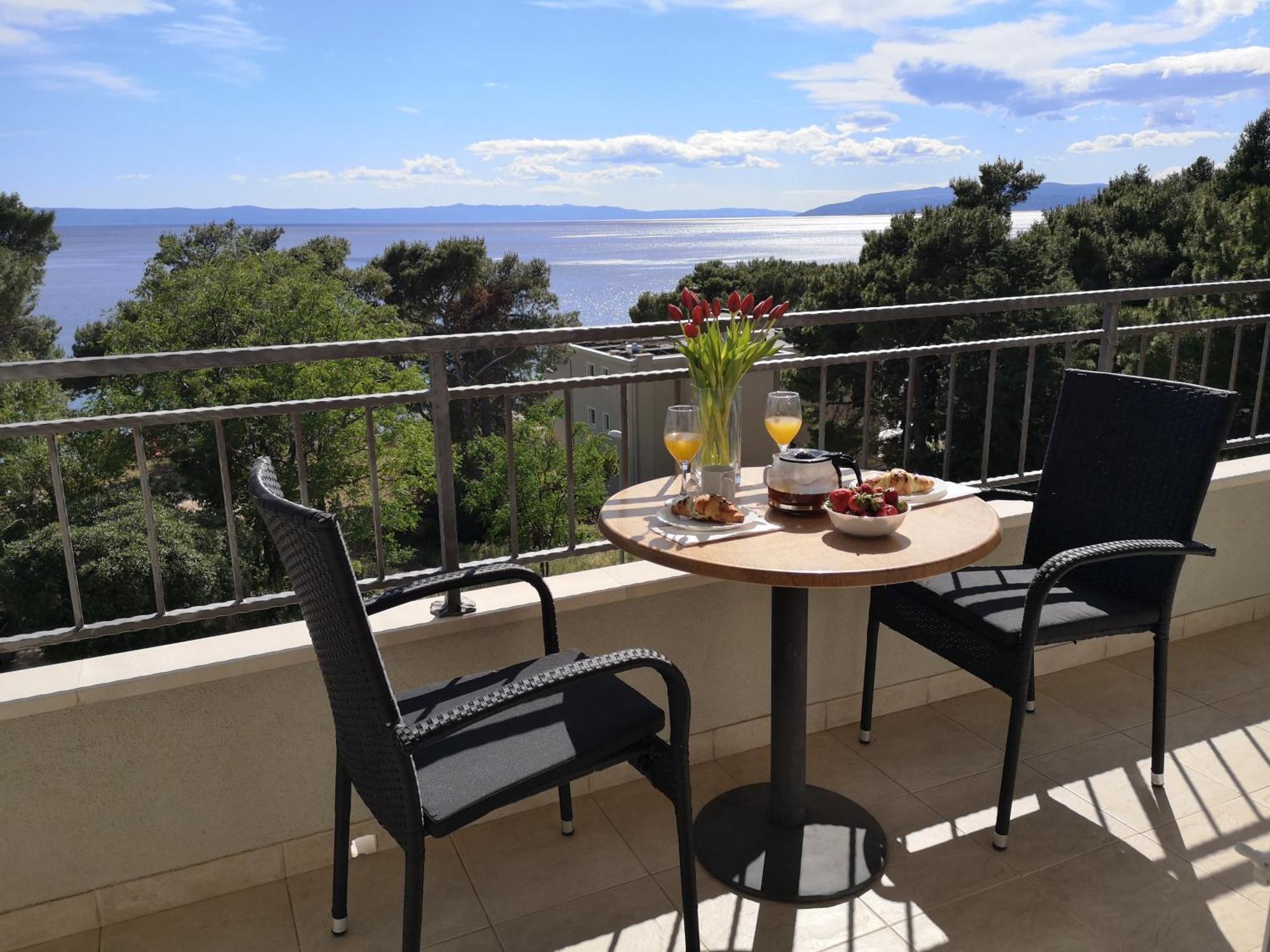 Apartmani Neva Makarska Exteriör bild
