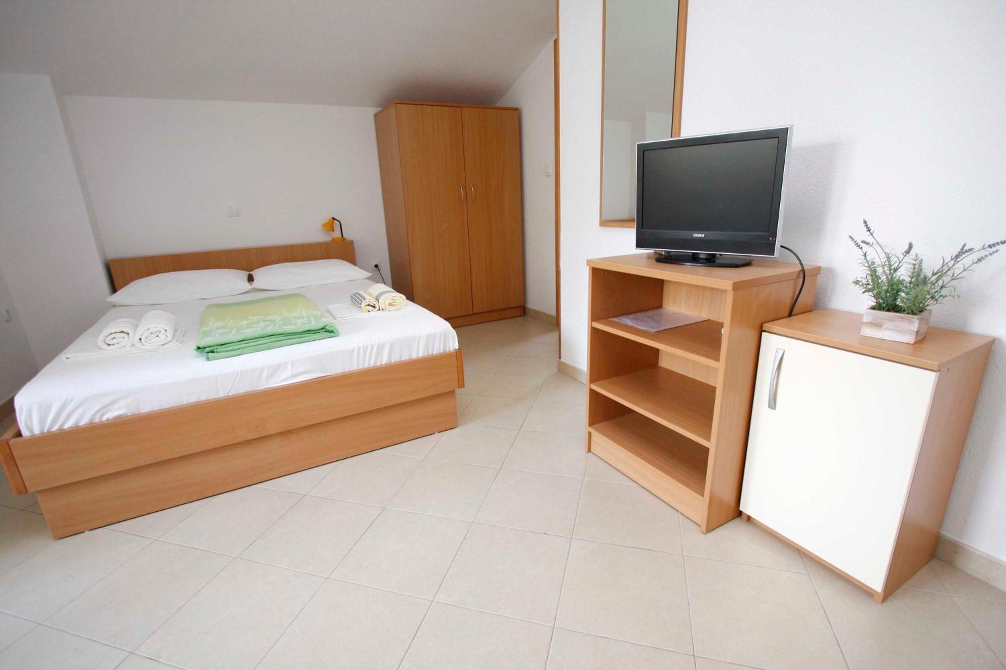 Apartmani Neva Makarska Exteriör bild