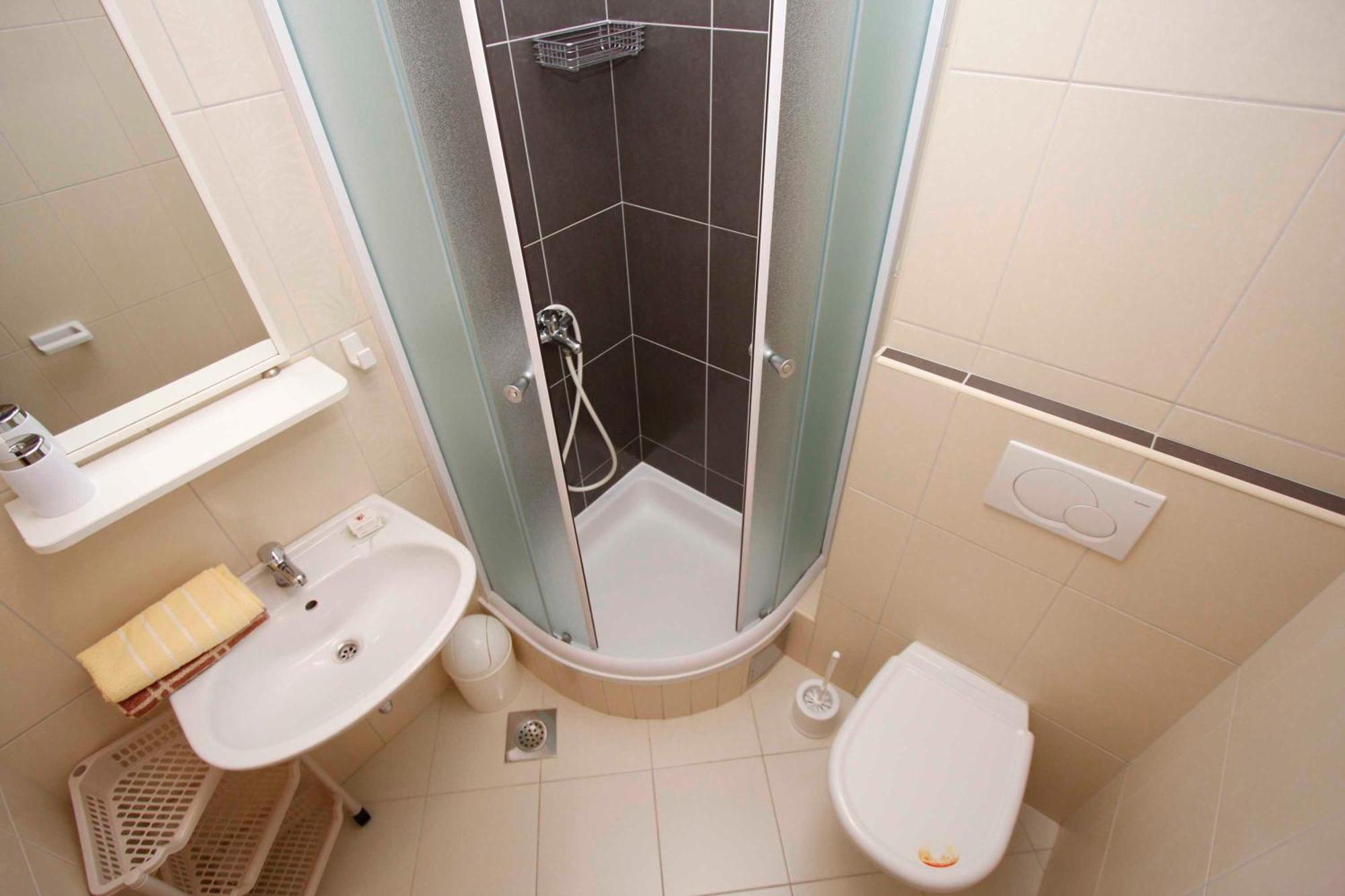 Apartmani Neva Makarska Exteriör bild
